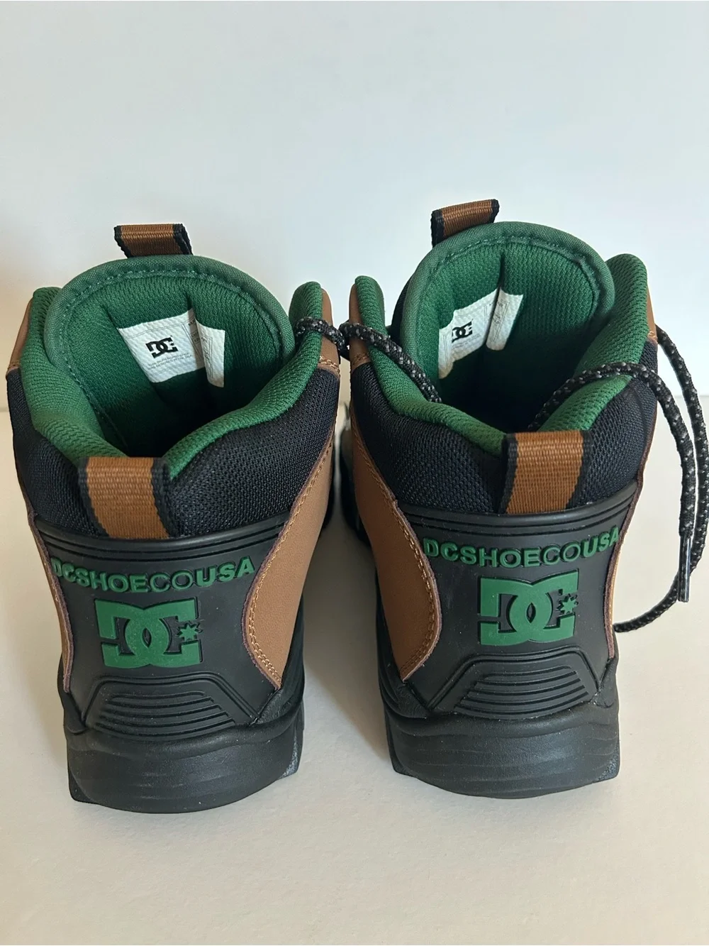DC Navigator Men's Brown and Black Outdoor Boots